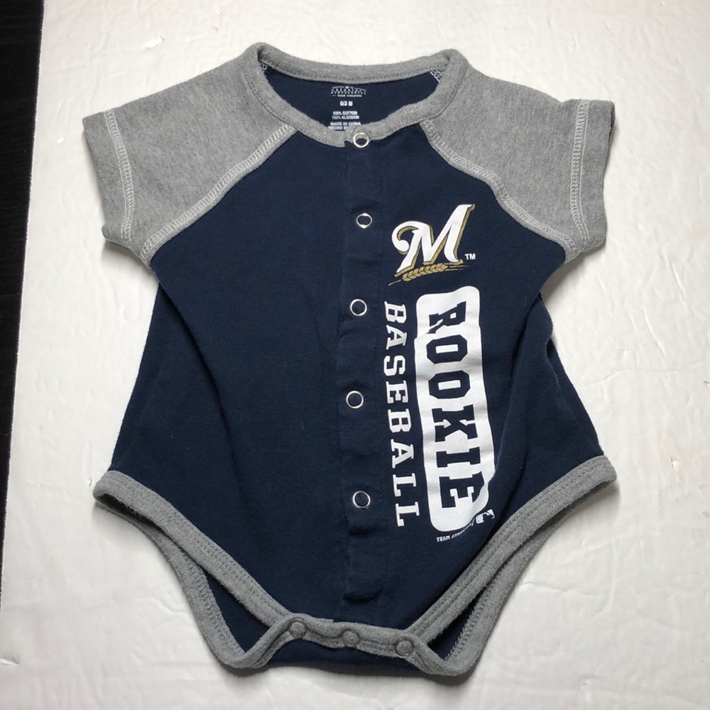 MLB Milwaukee Brewers onesie size 0-3 months